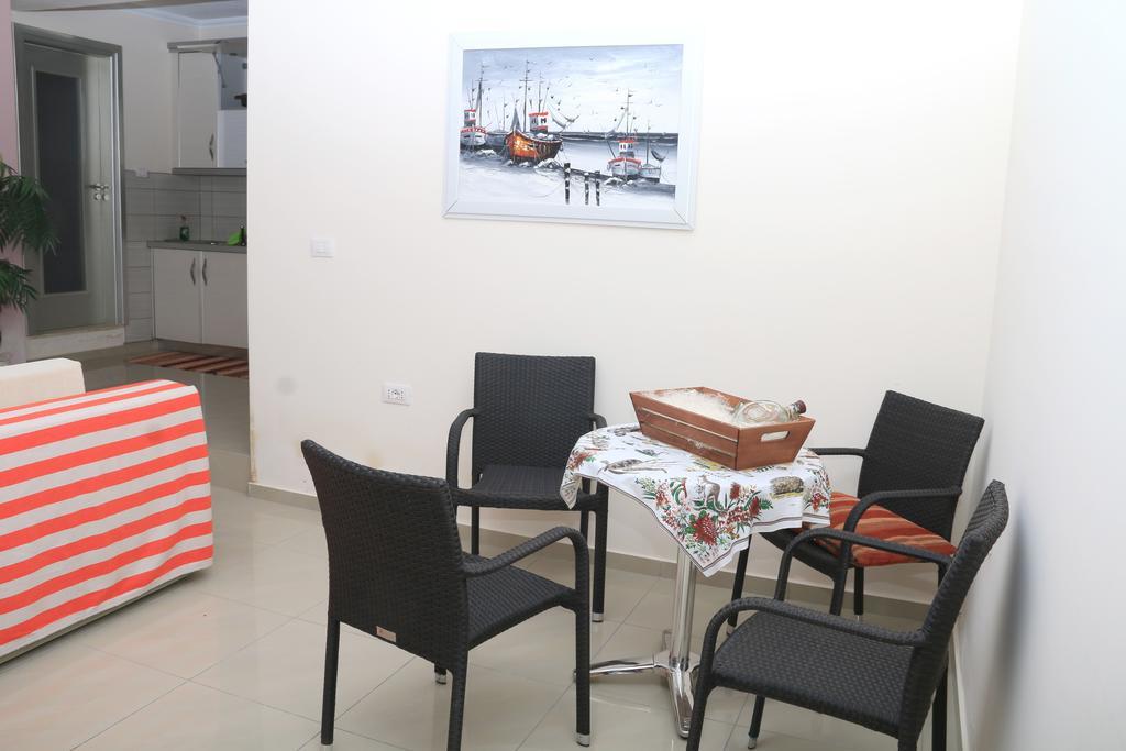 Holiday Home Ali Piqeras Ngoại thất bức ảnh